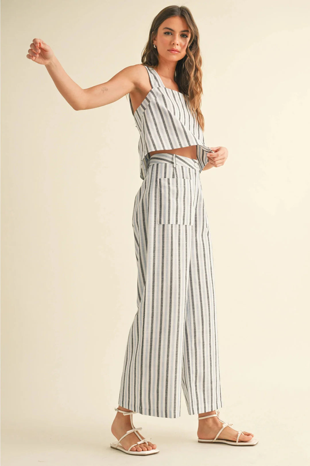 Between The Lines Top