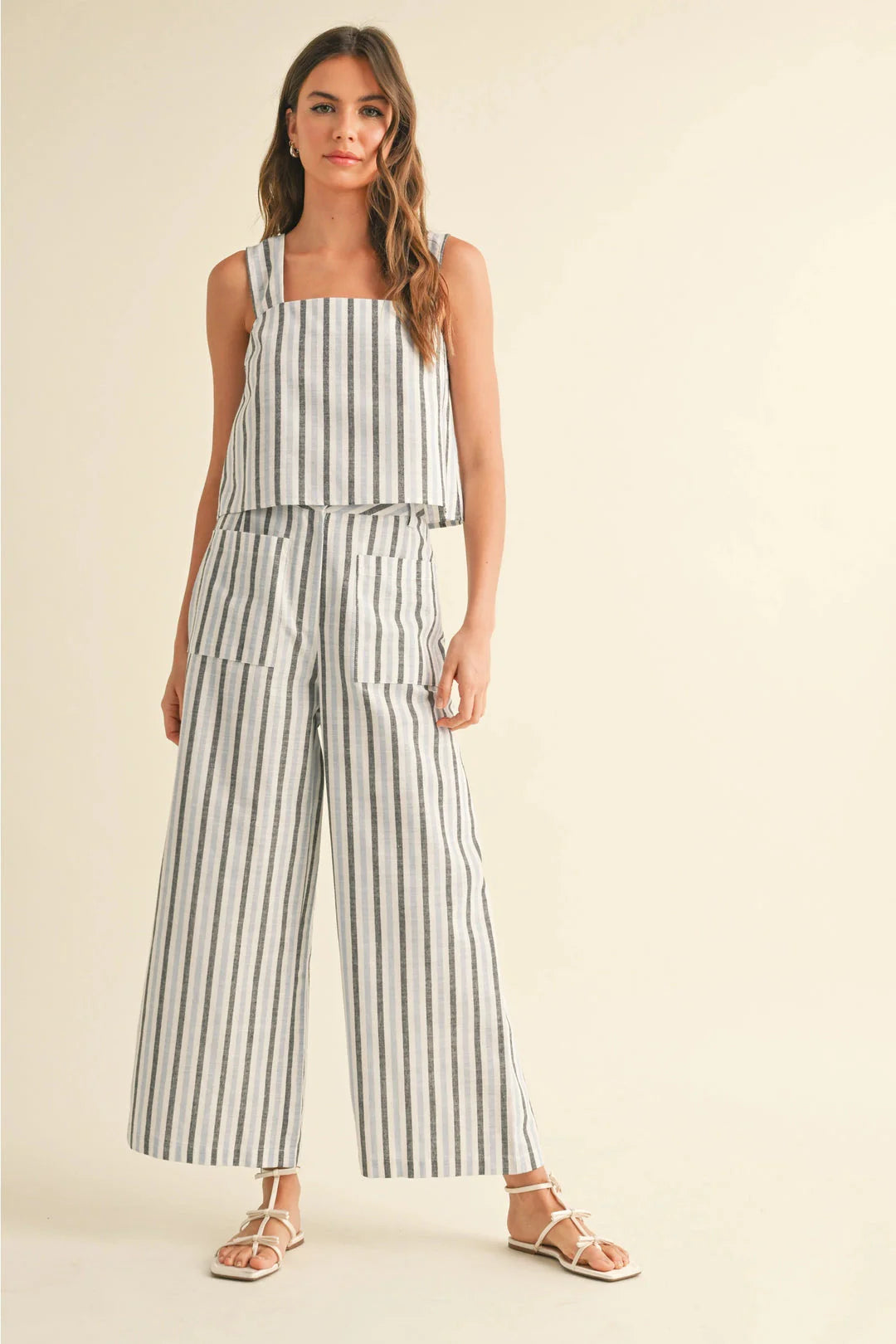 Between The Lines Top